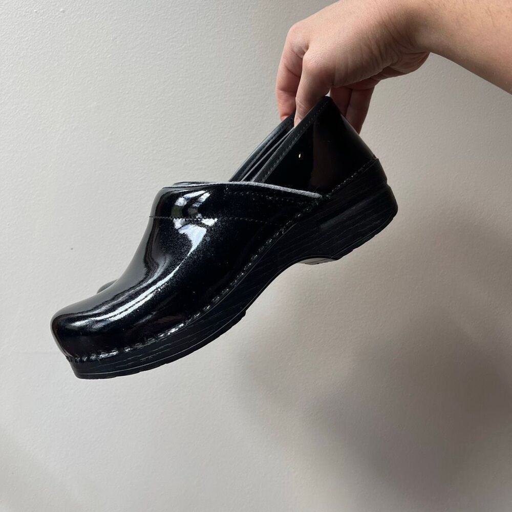 Dansko Black professional Clogs Size 39 Size 8.5 Womens work clogs nurse clogs - Picture 2 of 11